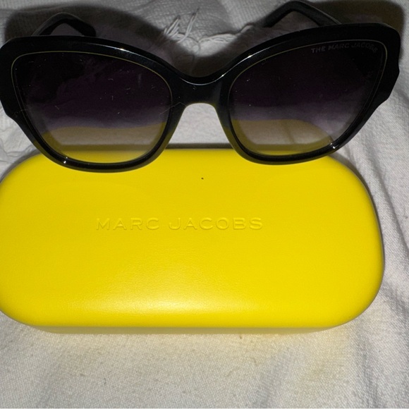 Marc Jacobs Black Sunglasses - Picture 5 of 6